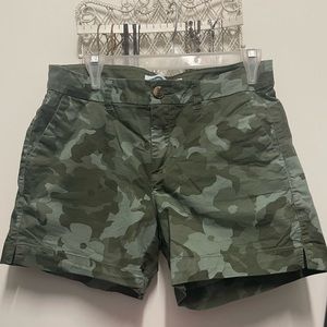 Old Navy Size 6 Short